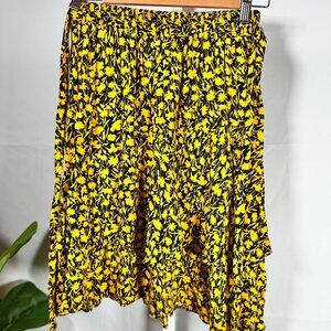 Selected Femme Yellow and Black pencil skirt (Size 6)